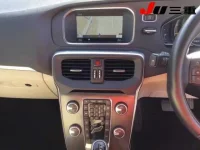 Volvo V40 лот № 87 оценка 3.5  с аукциона в Японии 10