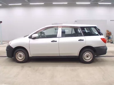 Nissan AD  с аукциона в Японии