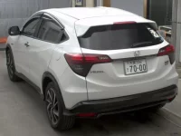 Honda VEZEL лот № 3051 оценка 4  с аукциона в Японии 1