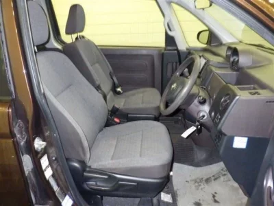 Toyota PORTE  с аукциона в Японии