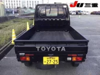 Toyota PIXIS TRUCK лот № 1511 оценка 4  с аукциона в Японии 6