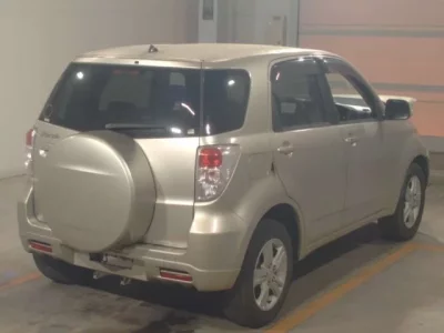 Toyota RUSH  с аукциона в Японии