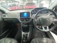 Peugeot 208 лот № 38150 оценка 3.5  с аукциона в Японии 8