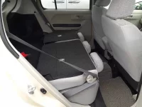 Toyota PASSO лот № 30283 оценка 3.5  с аукциона в Японии 9