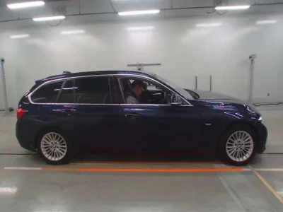 BMW 3-Series  с аукциона в Японии