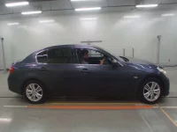 Nissan SKYLINE лот № 30280 оценка 4  с аукциона в Японии 2