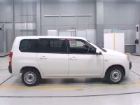 Toyota PROBOX лот № 30293 оценка 3  с аукциона в Японии 2