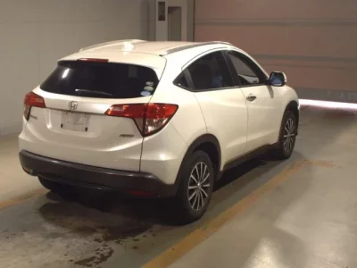 Honda VEZEL  с аукциона в Японии