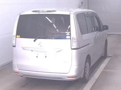 Nissan SERENA  с аукциона в Японии