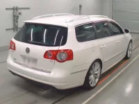 Volkswagen PASSAT VARIANT лот № 38170 оценка 4  с аукциона в Японии 1