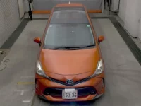 Toyota PRIUS ALPHA лот № 3083 оценка 3.5  с аукциона в Японии 5