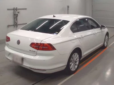 Volkswagen PASSAT  с аукциона в Японии