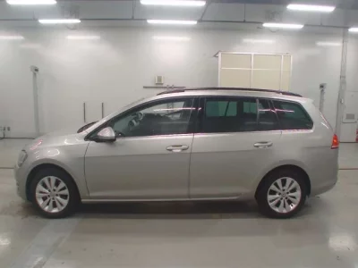 Volkswagen GOLF VARIANT