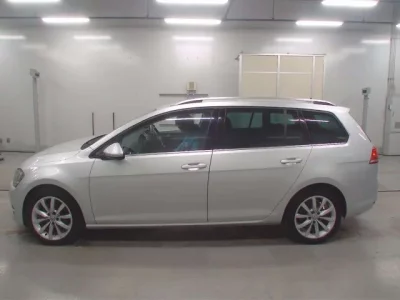 Volkswagen GOLF VARIANT  с аукциона в Японии