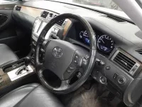 Toyota CROWN лот № 30304 оценка 3.5  с аукциона в Японии 6