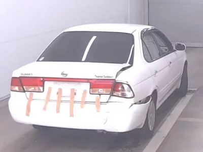 Nissan SUNNY  с аукциона в Японии