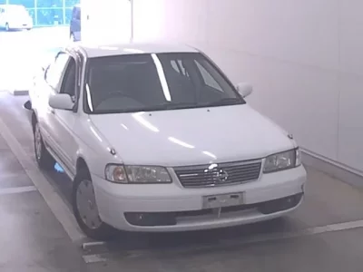 Nissan SUNNY  с аукциона в Японии