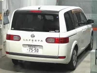 Nissan LAFESTA лот № 2527 оценка 3  с аукциона в Японии 1