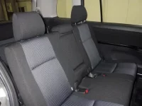 Toyota ISIS лот № 3100 оценка R  с аукциона в Японии 7