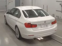 BMW 3-Series лот № 38194 оценка 4.5  с аукциона в Японии 5