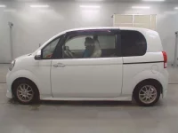 Toyota PORTE лот № 30312 оценка 4  с аукциона в Японии 3