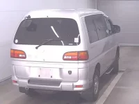 Mitsubishi DELICA лот № 4051 оценка R  с аукциона в Японии 3