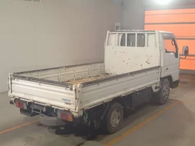 Mazda TITAN  с аукциона в Японии