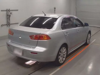 Mitsubishi GALANT FORTIS  с аукциона в Японии