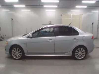Mitsubishi GALANT FORTIS  с аукциона в Японии