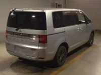 Mitsubishi DELICA D5 лот № 327 оценка 3.5  с аукциона в Японии 1