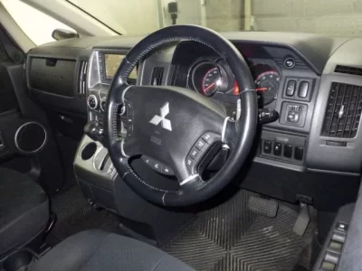 Mitsubishi DELICA D5  с аукциона в Японии