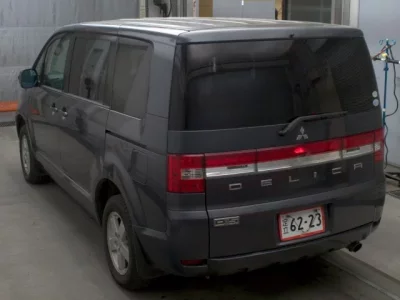 Mitsubishi DELICA D5  с аукциона в Японии