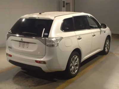 Mitsubishi OUTLANDER PHEV