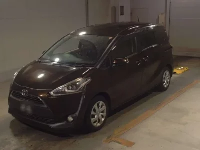 Toyota SIENTA  с аукциона в Японии