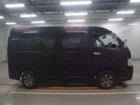 Toyota HIACE лот № 30340 оценка R  с аукциона в Японии 2