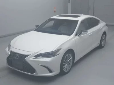 Lexus ES  с аукциона в Японии