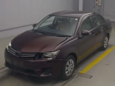Toyota COROLLA AXIO  с аукциона в Японии