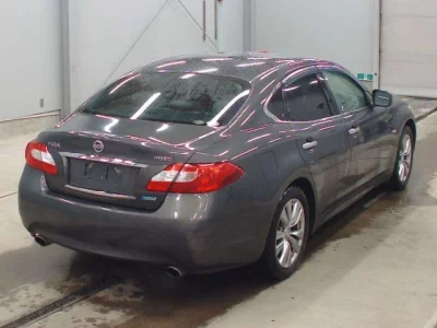 Nissan FUGA  с аукциона в Японии