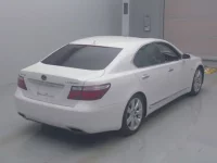 Lexus LS лот № 10006 оценка RA  с аукциона в Японии 1