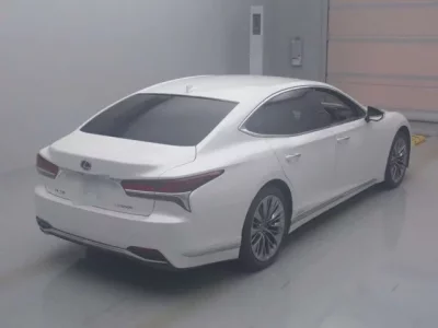 Lexus LS