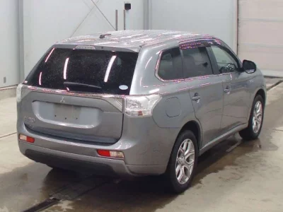 Mitsubishi OUTLANDER PHEV
