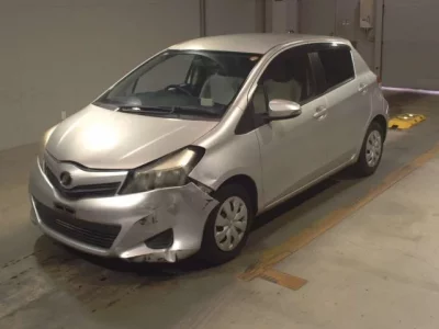 Toyota VITZ  с аукциона в Японии