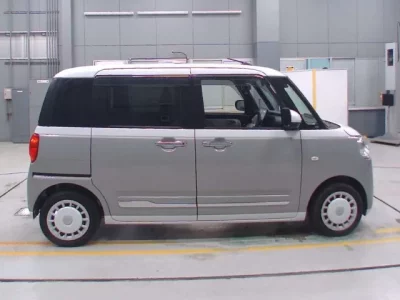 Daihatsu MOVE CANBUS  с аукциона в Японии