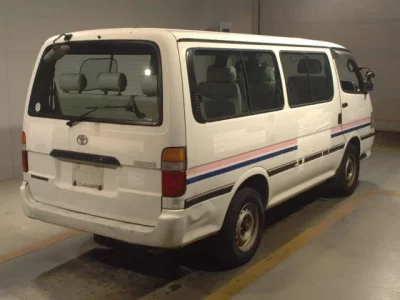 Toyota HIACE  с аукциона в Японии