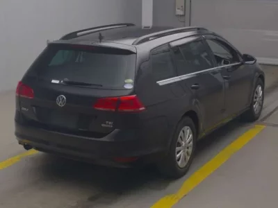 Volkswagen GOLF VARIANT  с аукциона в Японии