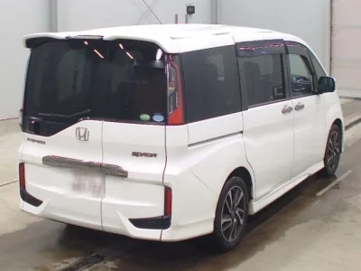 Honda STEP WAGON  с аукциона в Японии