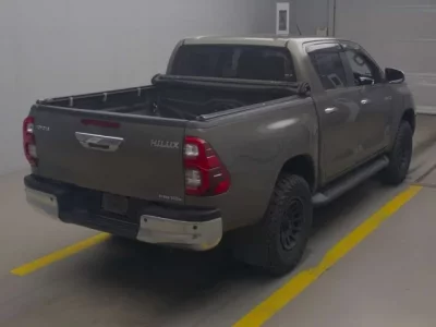 Toyota HILUX  с аукциона в Японии
