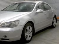 Honda LEGEND лот № 3198 оценка 4  с аукциона в Японии 3
