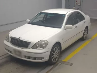 Toyota BREVIS  с аукциона в Японии