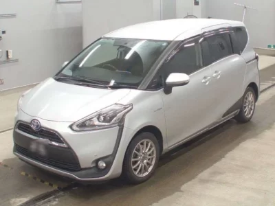 Toyota SIENTA  с аукциона в Японии